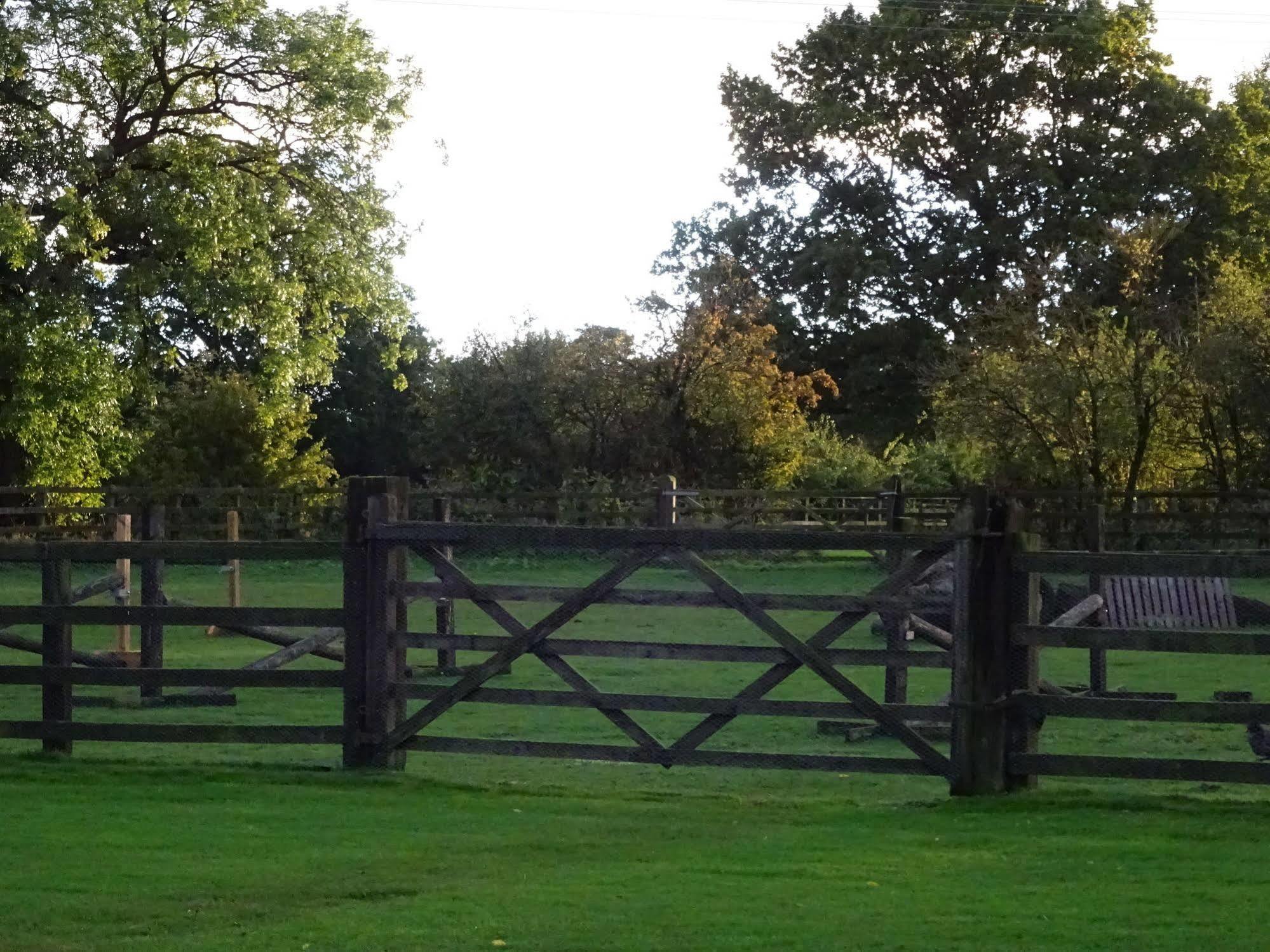 Chequers Inn Harrogate Buitenkant foto